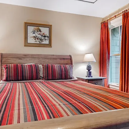 A1 At Castle Hill - Townhome